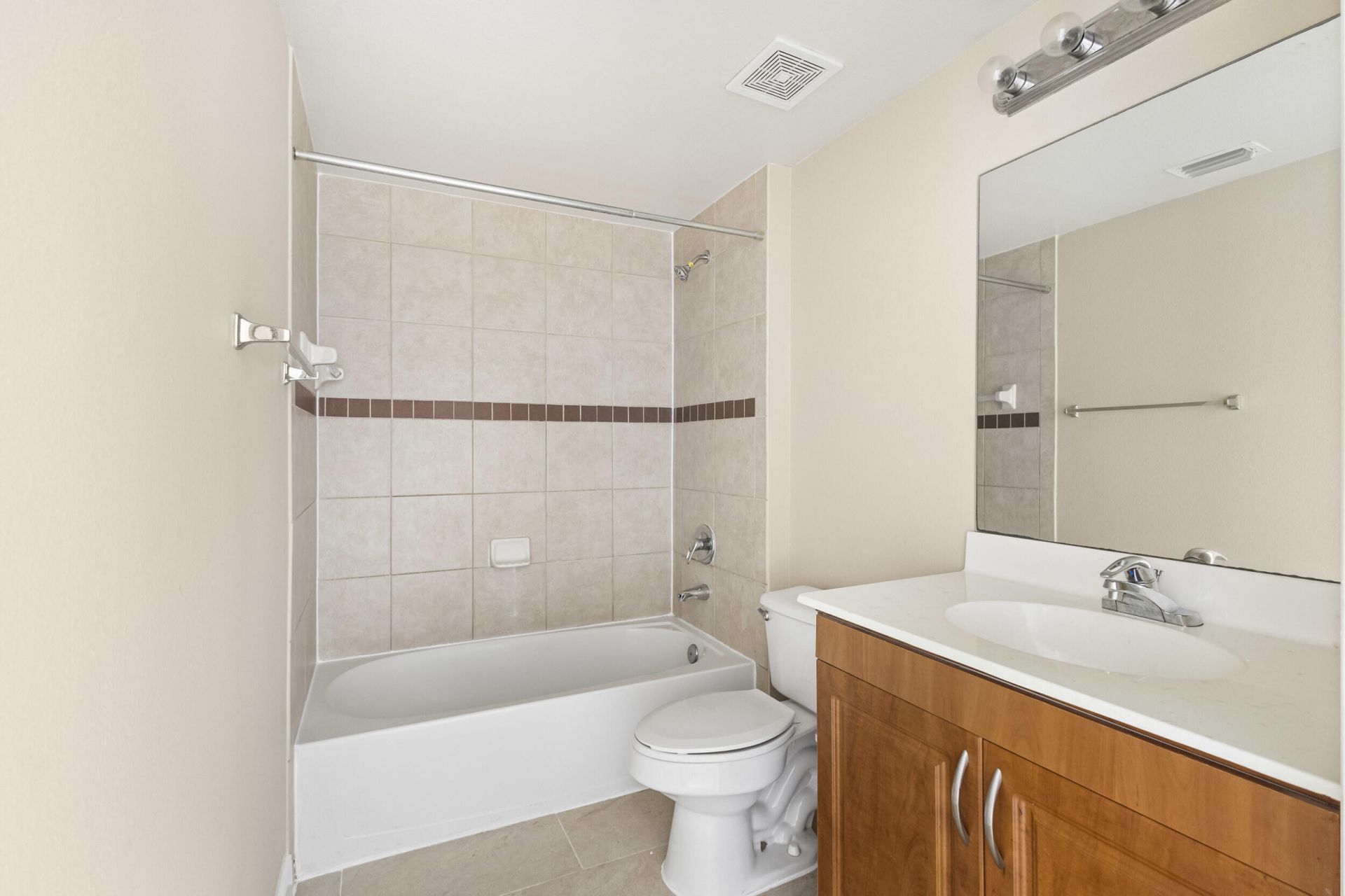 6450 Emerald Dunes Drive, Unit 103, West Palm Beach, FL 33411 Photo