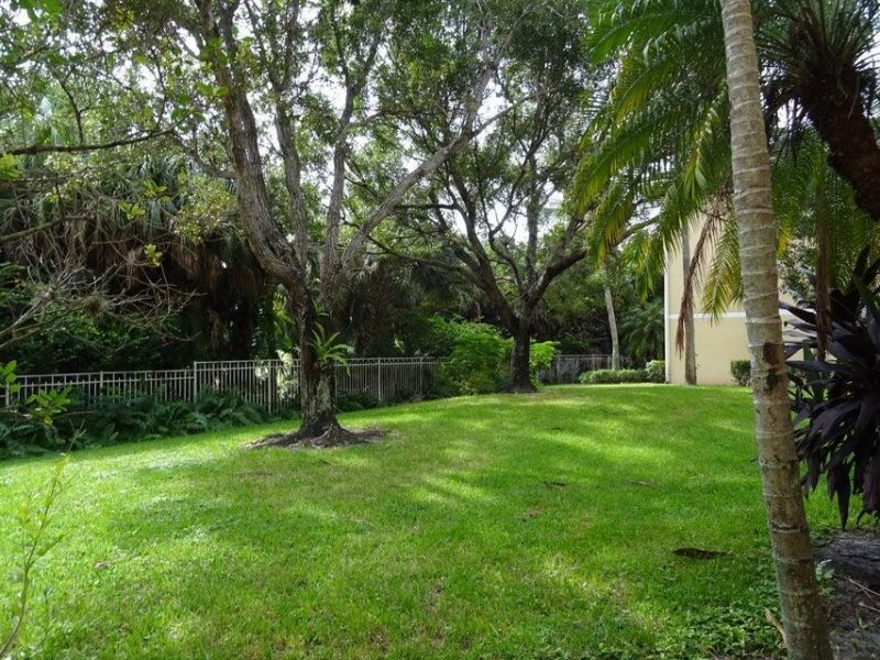 6450 Emerald Dunes Drive, Unit 103, West Palm Beach, FL 33411 Photo