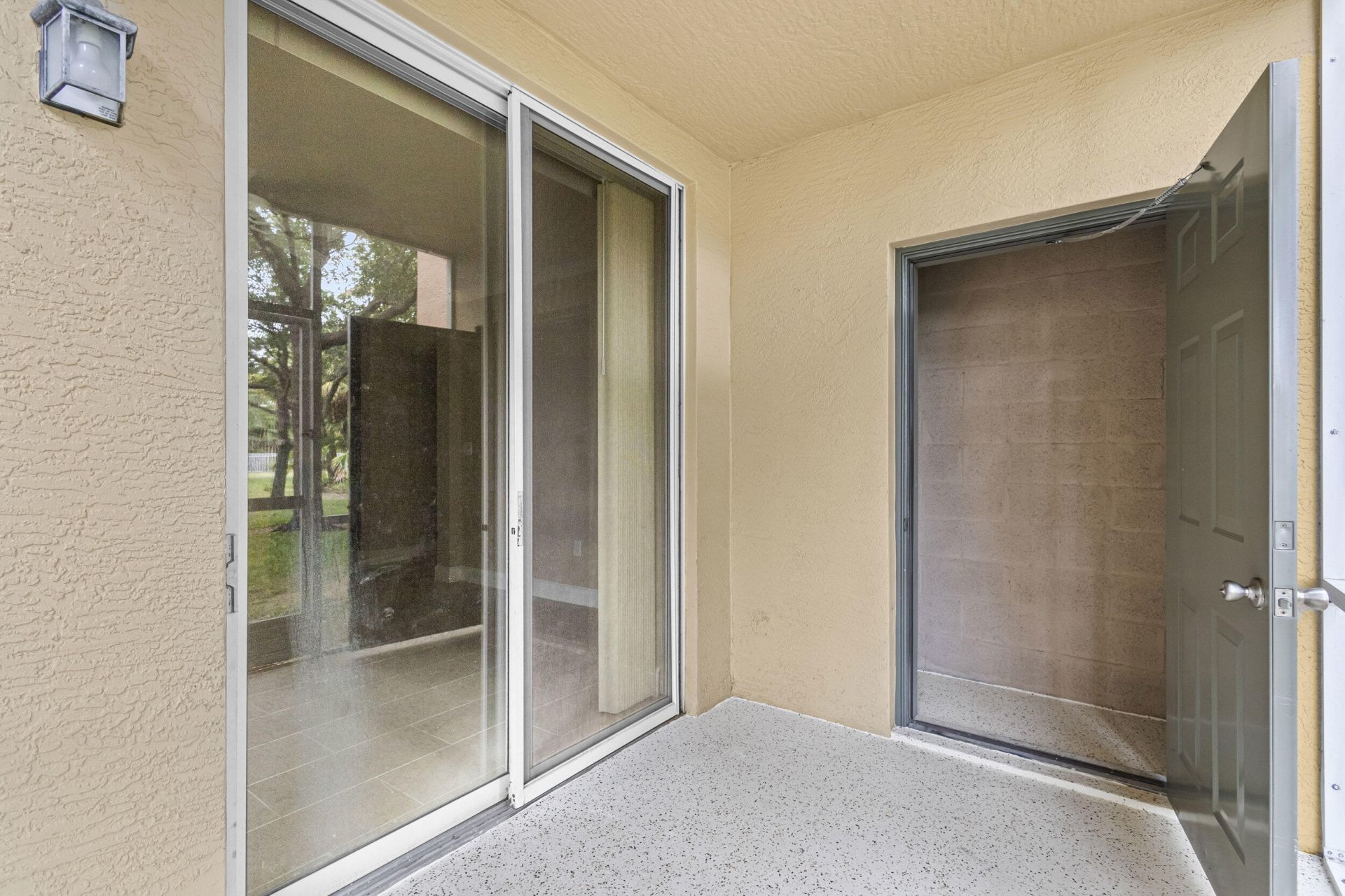 6450 Emerald Dunes Drive, Unit 103, West Palm Beach, FL 33411 Photo