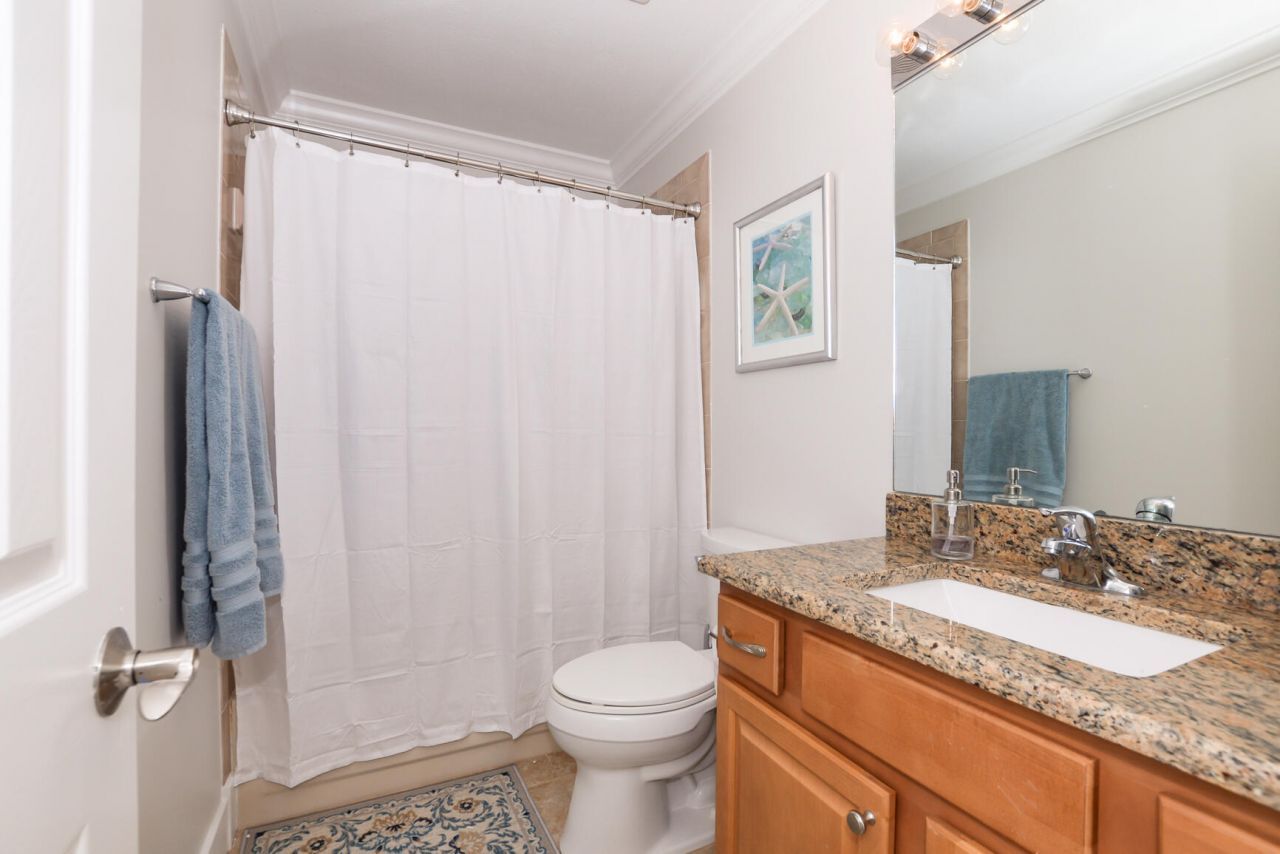 2411 NE Pinecrest Lakes Boulevard, Jensen Beach, FL 34957 Photo