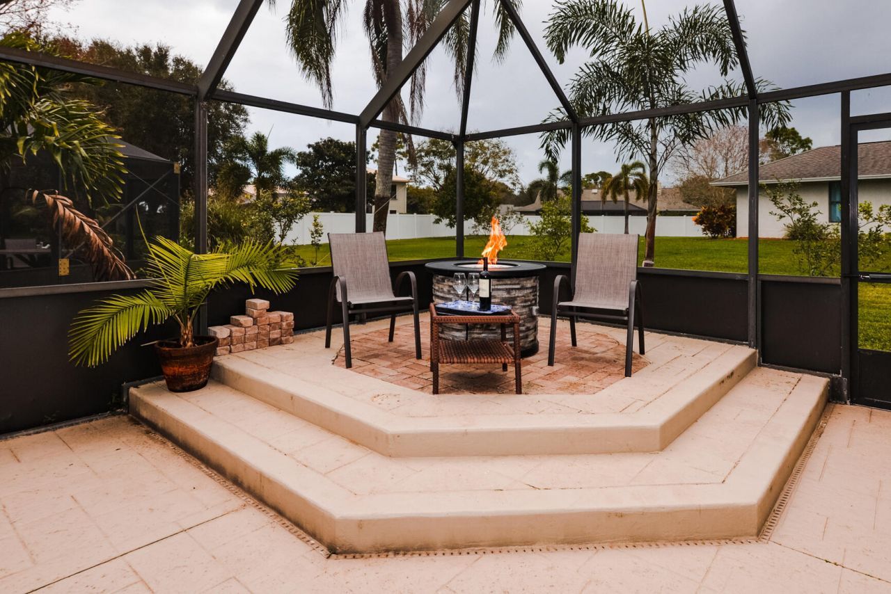 2411 NE Pinecrest Lakes Boulevard, Jensen Beach, FL 34957 Photo