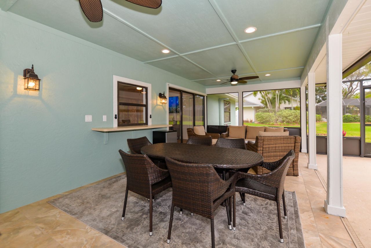2411 NE Pinecrest Lakes Boulevard, Jensen Beach, FL 34957 Photo