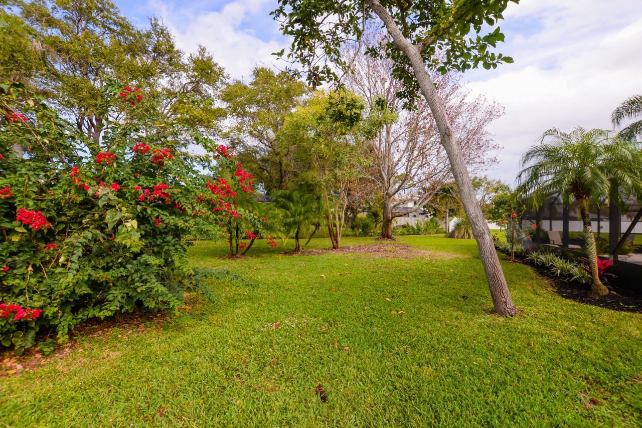 2411 NE Pinecrest Lakes Boulevard, Jensen Beach, FL 34957 Photo