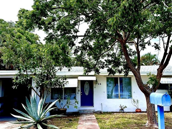 24 SW 12th Street, Dania Beach, FL 33004