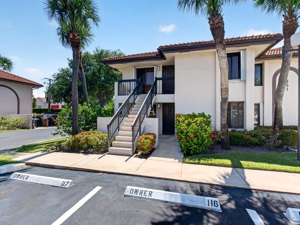 351 Club Circle, Unit 101, Boca Raton, FL 33487