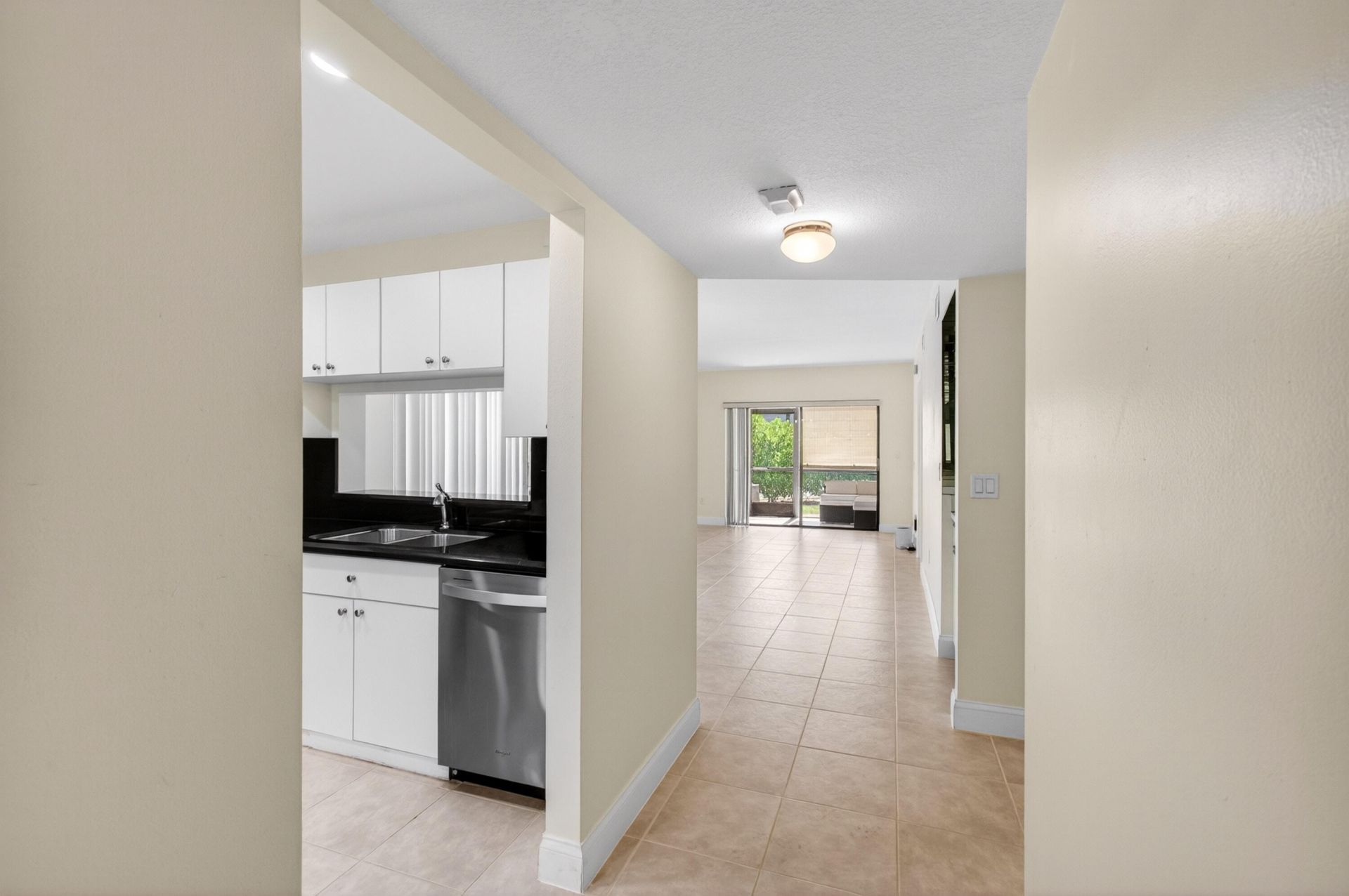 351 Club Circle, Unit 101, Boca Raton, FL 33487 Photo