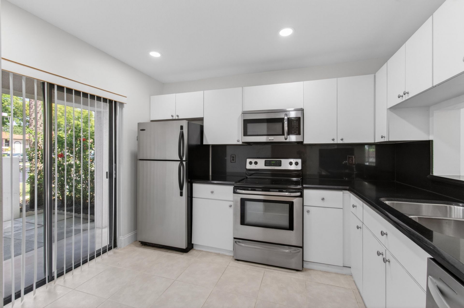351 Club Circle, Unit 101, Boca Raton, FL 33487 Photo