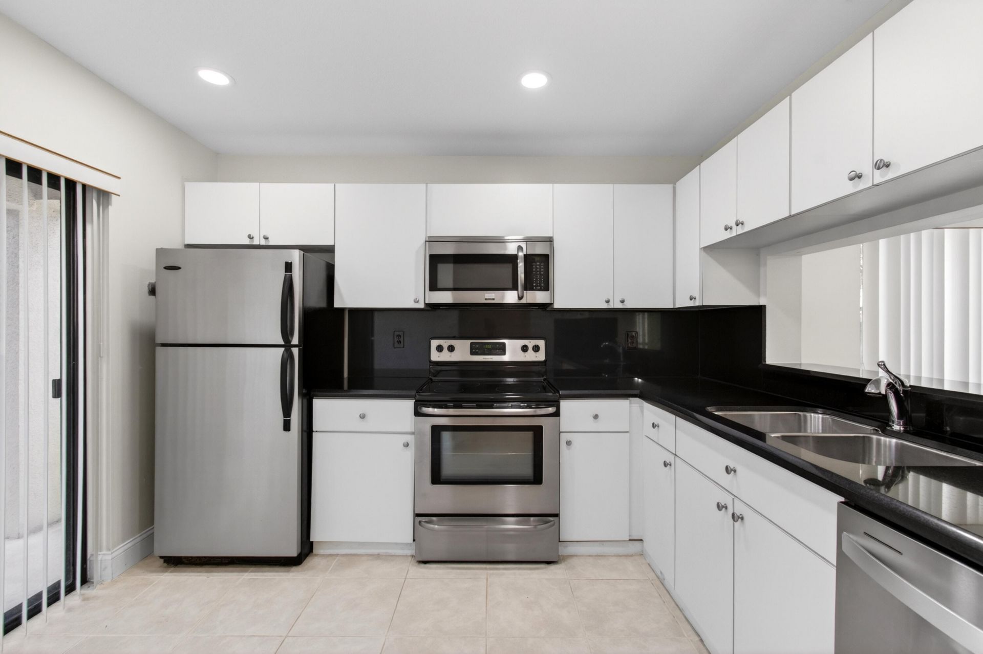 351 Club Circle, Unit 101, Boca Raton, FL 33487 Photo