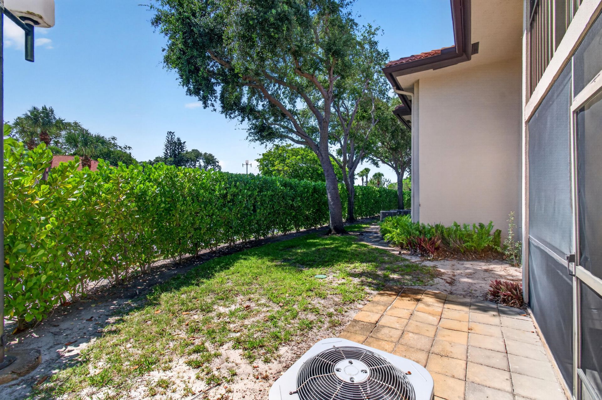 351 Club Circle, Unit 101, Boca Raton, FL 33487 Photo