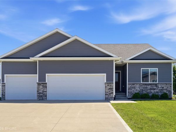 875 9th Street, Waukee, IA 50263