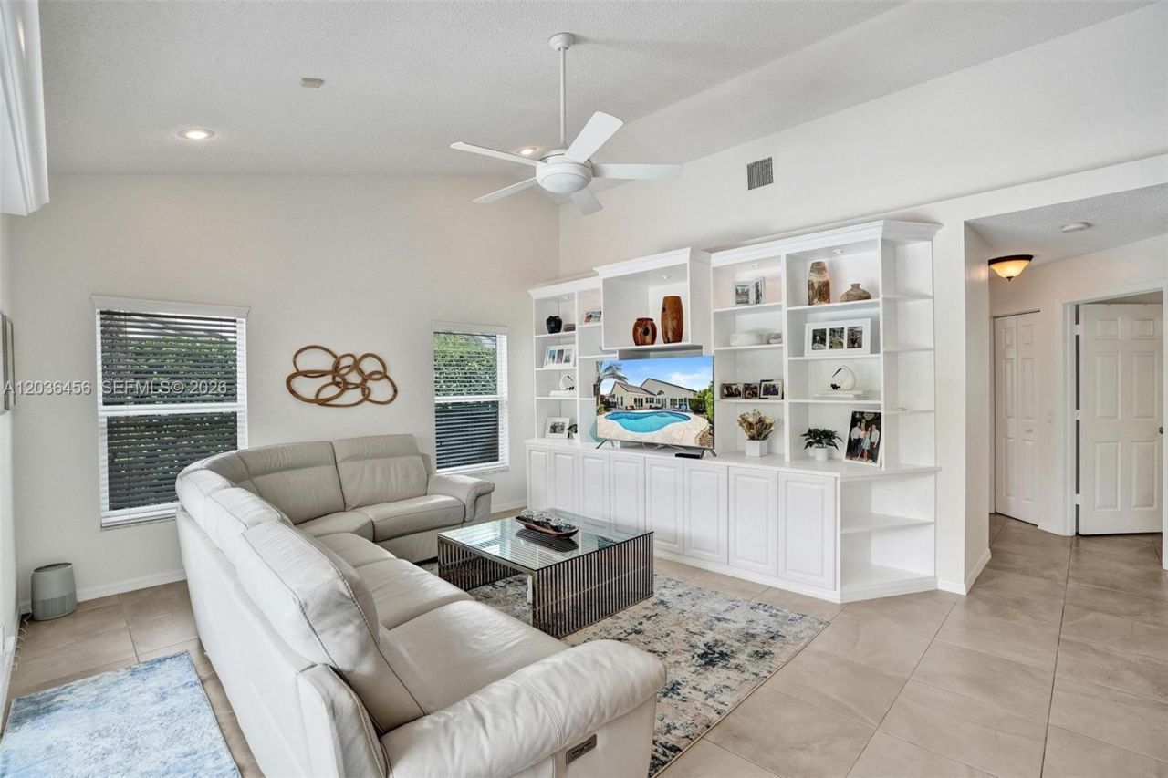 2863 E Abiaca Cir, Davie, FL 33328 Photo