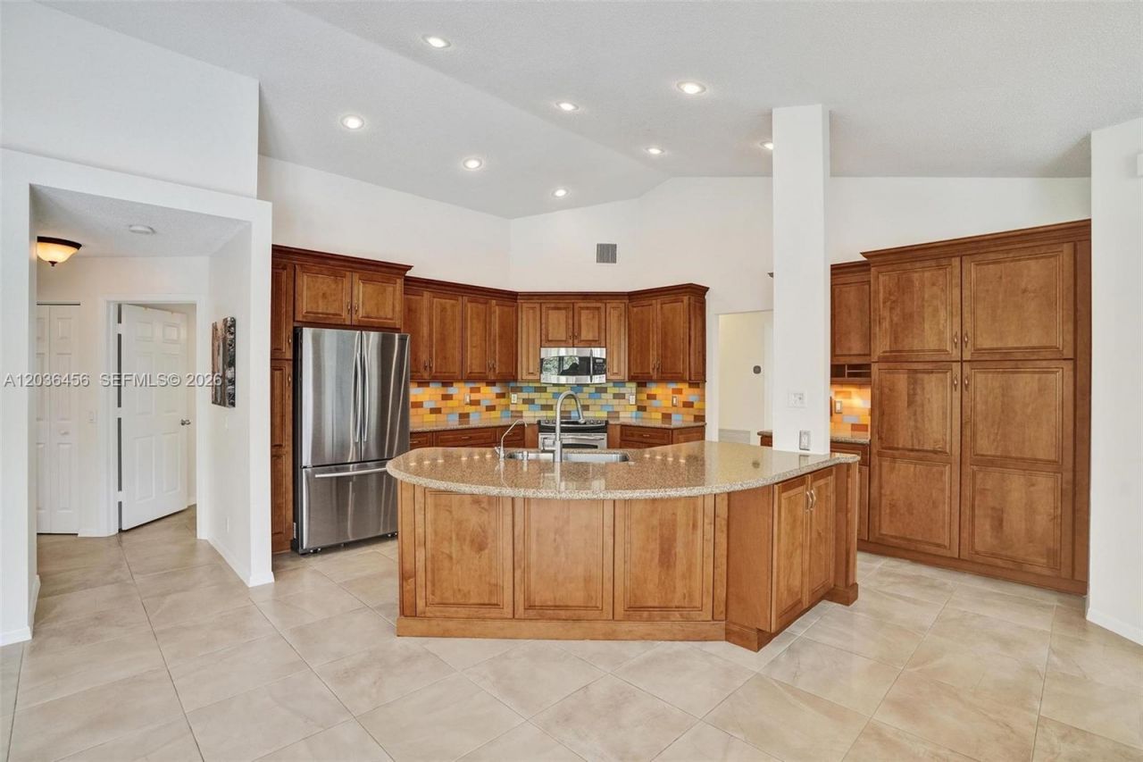 2863 E Abiaca Cir, Davie, FL 33328 Photo