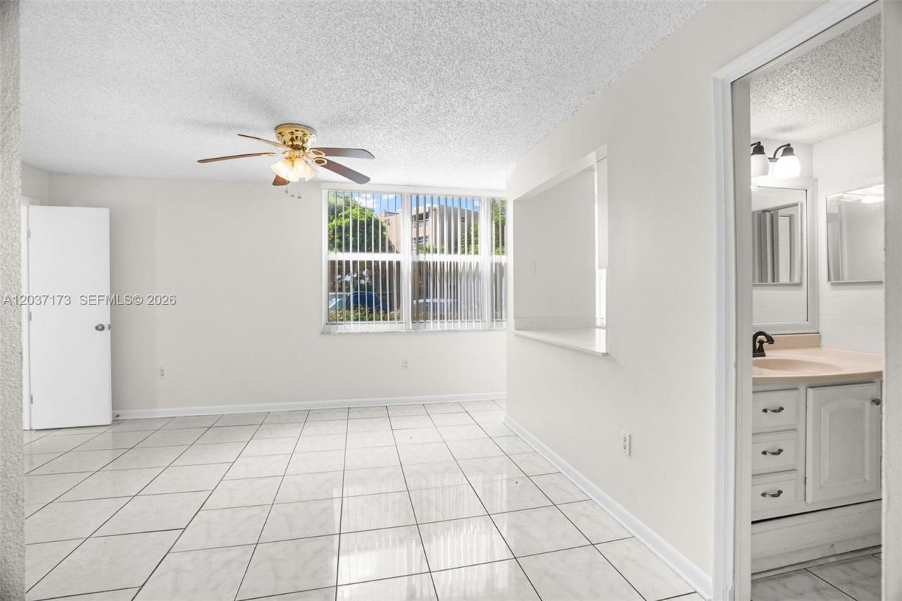 9480 Tangerine Pl , Unit 101, Davie, FL 33324 Photo