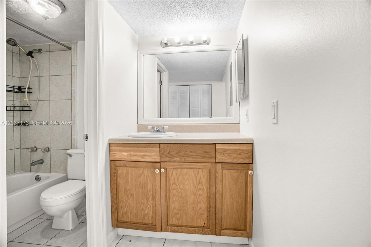 9480 Tangerine Pl , Unit 101, Davie, FL 33324 Photo