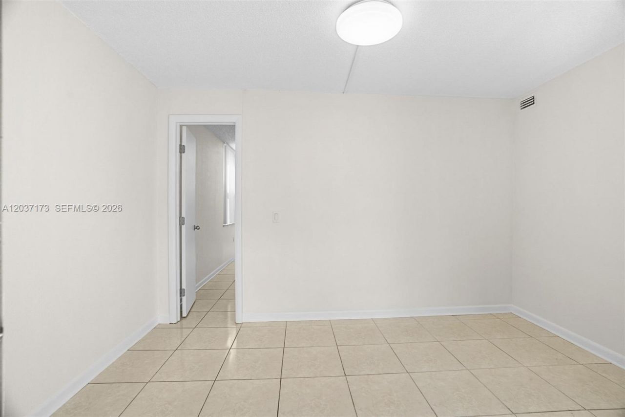 9480 Tangerine Pl , Unit 101, Davie, FL 33324 Photo