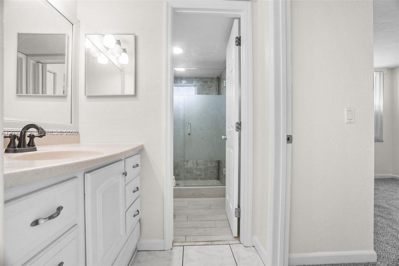 9480 Tangerine Pl , Unit 101, Davie, FL 33324 Photo