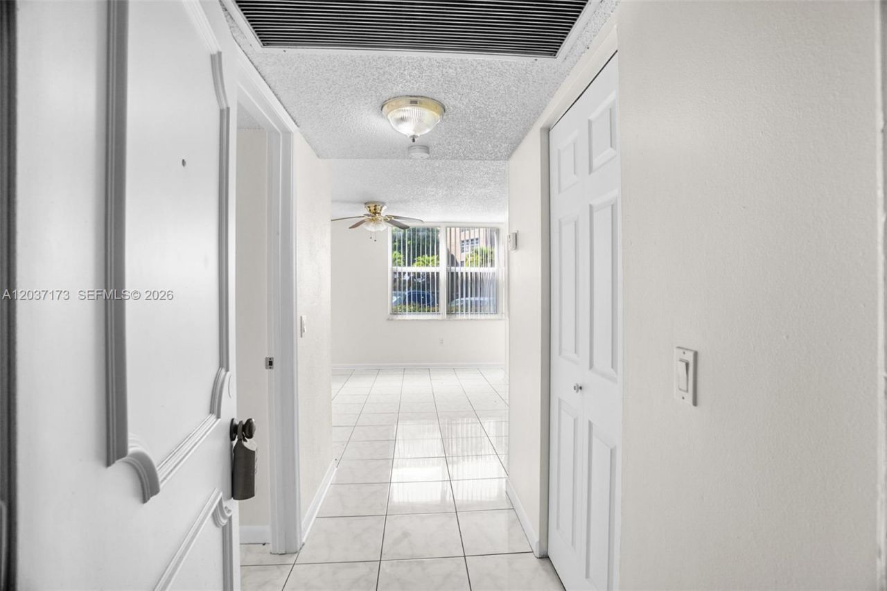 9480 Tangerine Pl , Unit 101, Davie, FL 33324 Photo
