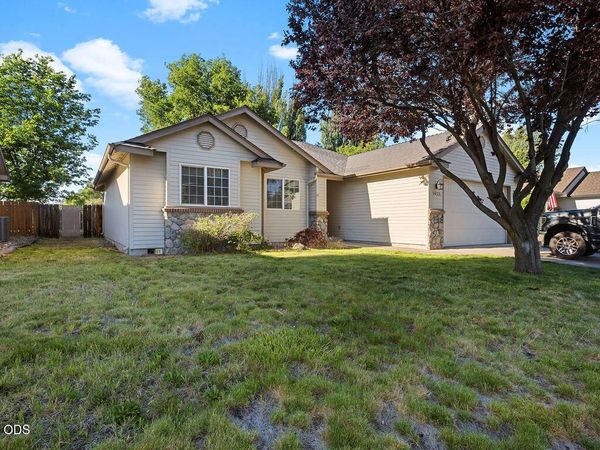 5025 Villa Drive, Klamath Falls, OR 97603