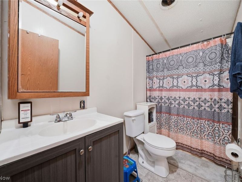 4534 Lake Road E, Unit 23, Geneva, OH 44041 Photo 15