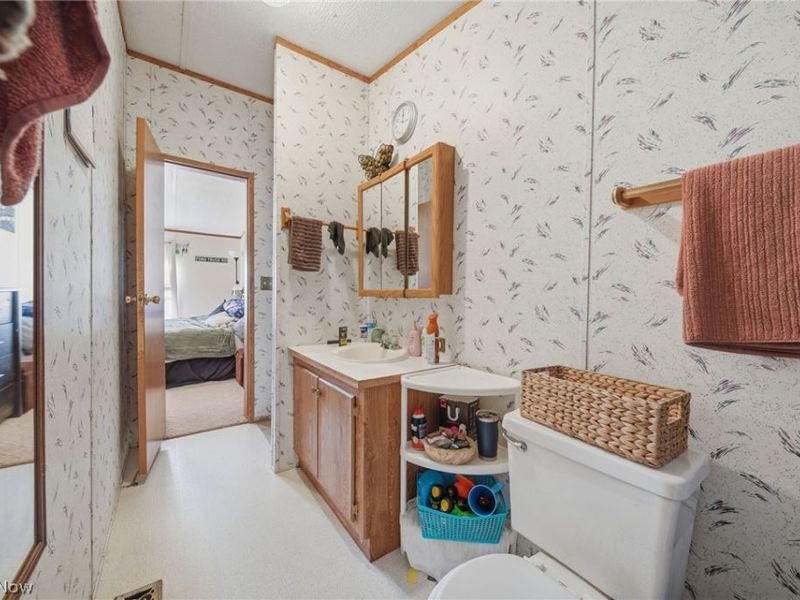4534 Lake Road E, Unit 23, Geneva, OH 44041 Photo 28
