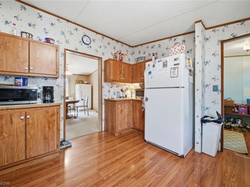 4534 Lake Road E, Unit 23, Geneva, OH 44041 Photo 9