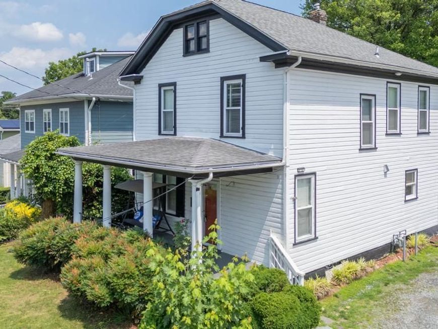 13 Cedar Avenue, Gaithersburg, MD 20877 Main Photo