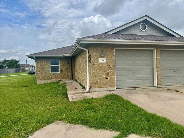 235 Marvin CV, Hutto, TX 78634