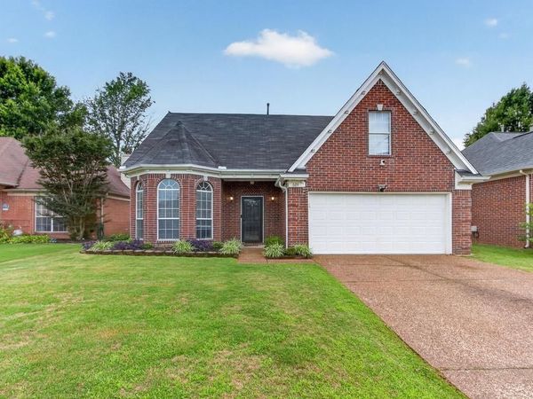 519 BRUINS TRCE, Memphis, TN 38018