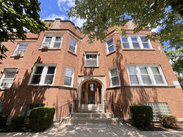 4202 W Cullom Avenue , Unit 1, Chicago, IL 60641