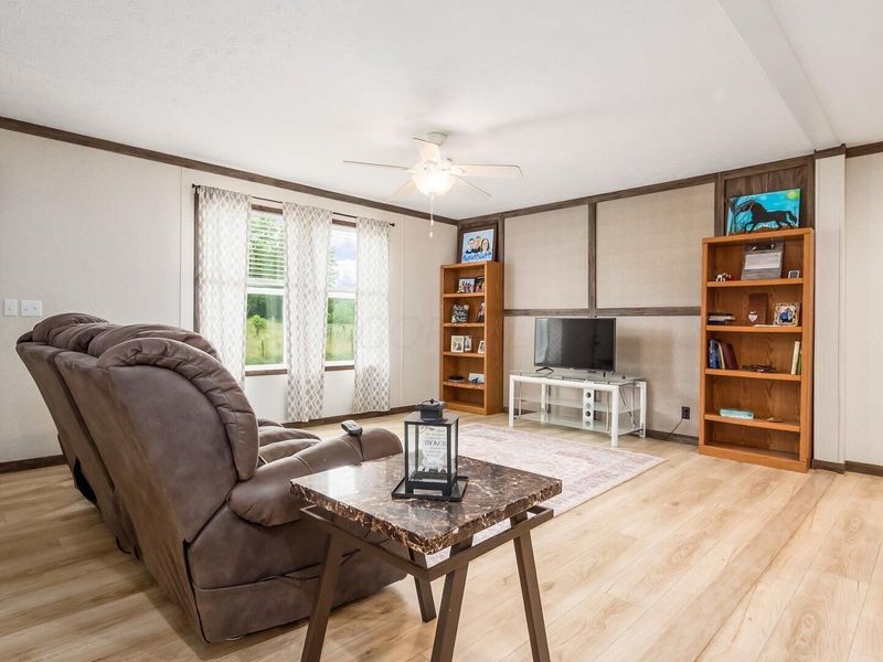 400 N Vernon Avenue, Newark, OH 43055 Photo 6