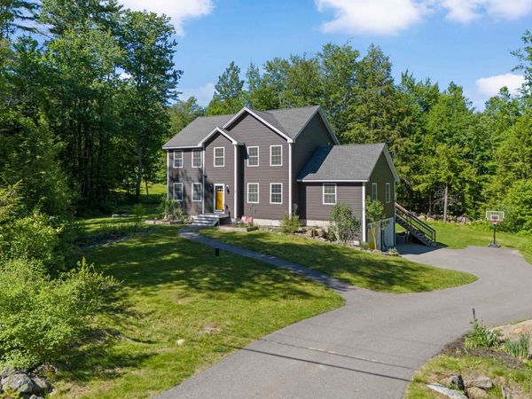 594 Kearsarge Avenue, Hopkinton, NH 03229