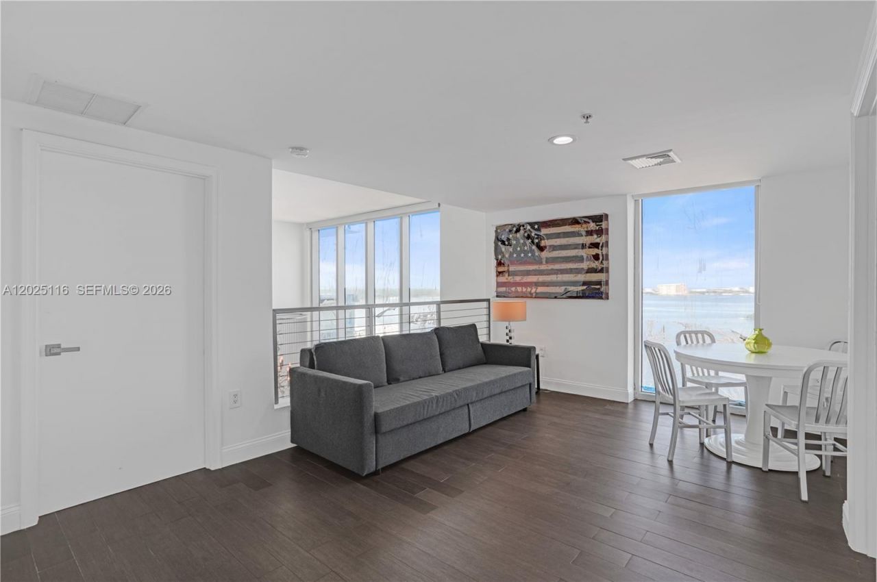 7930 East Dr , Unit 1808, North Bay Village, FL 33141 Photo