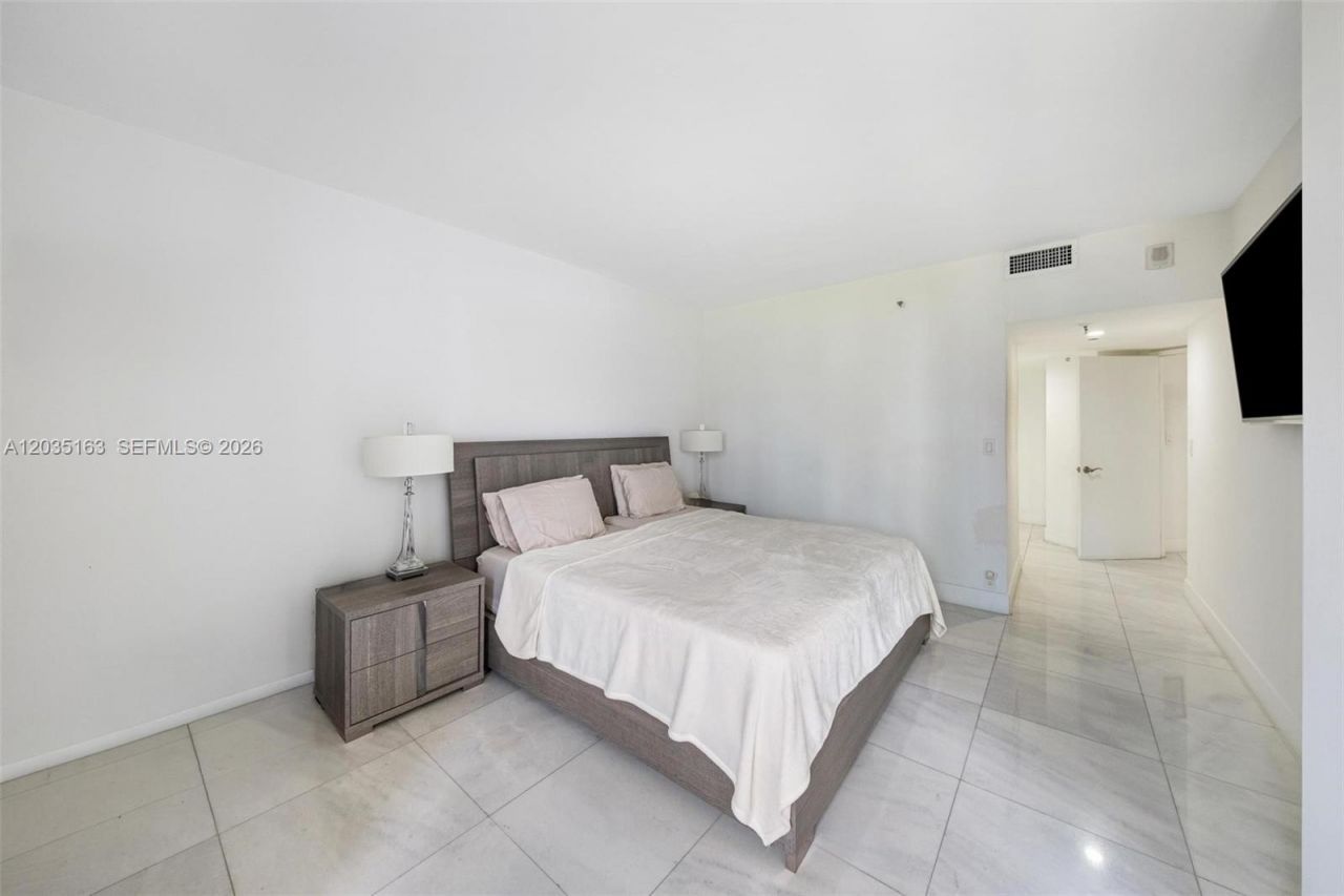 520 Brickell Key Dr , Unit A710, Miami, FL 33131 Photo