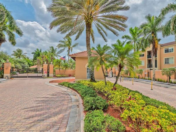 8000 N Nob Hill Rd , Unit 106, Tamarac, FL 33321