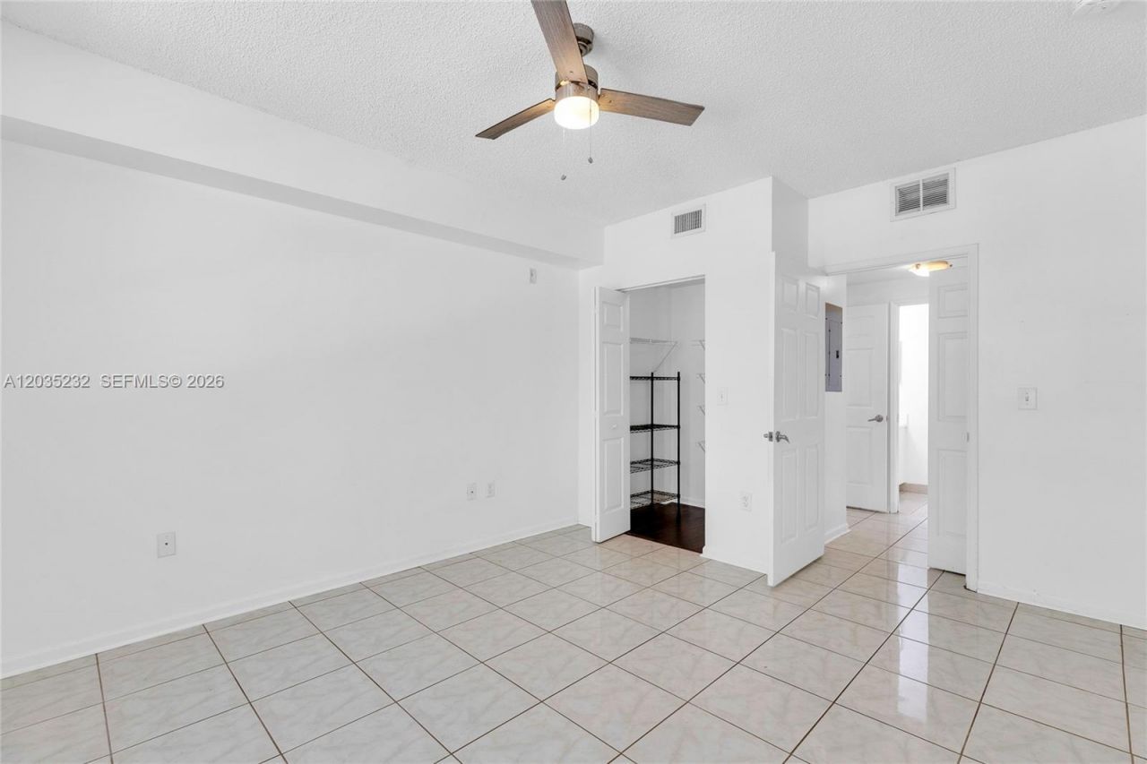 8000 N Nob Hill Rd , Unit 106, Tamarac, FL 33321 Photo