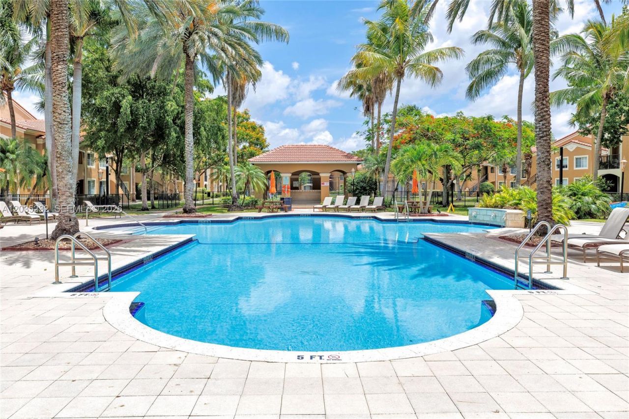 8000 N Nob Hill Rd , Unit 106, Tamarac, FL 33321 Photo