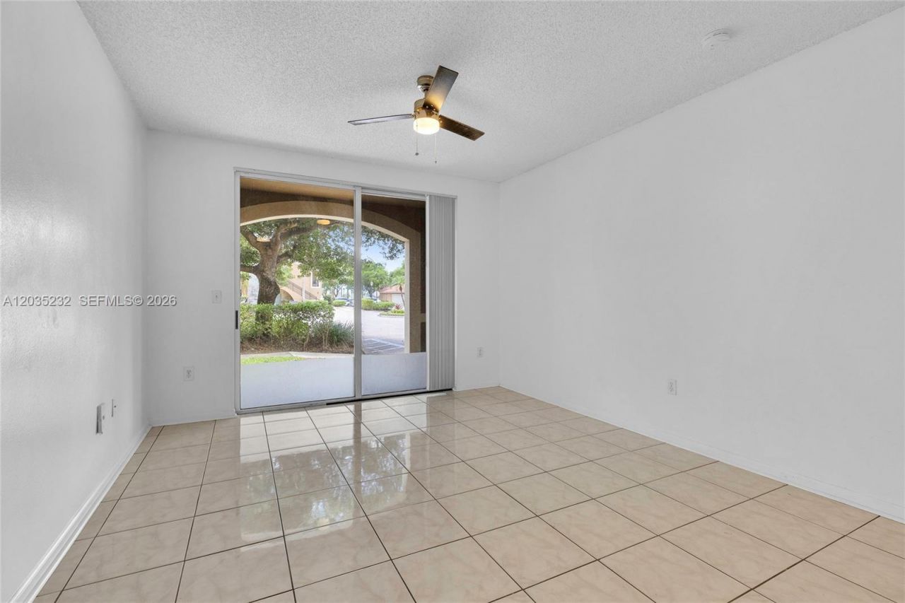 8000 N Nob Hill Rd , Unit 106, Tamarac, FL 33321 Photo