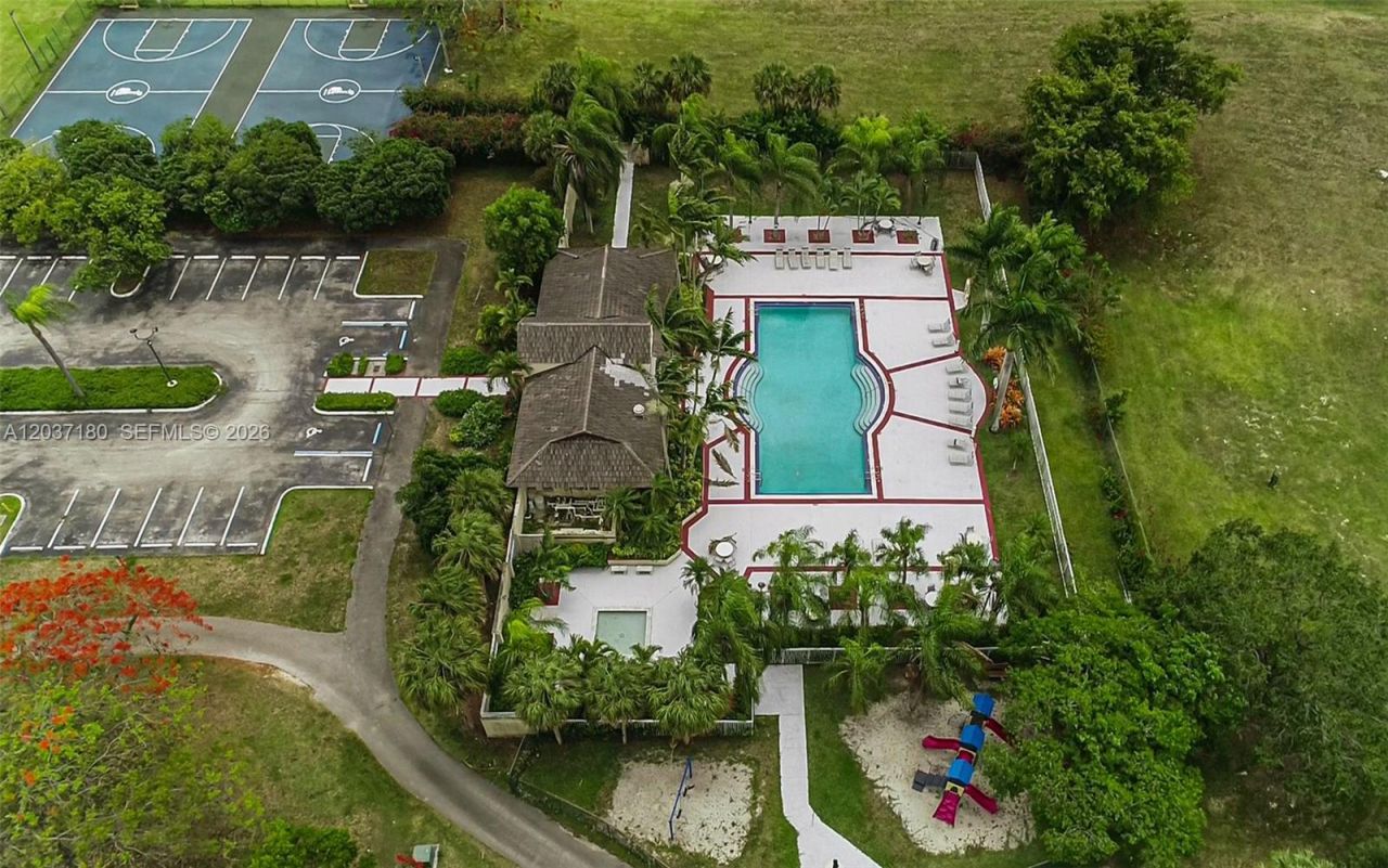 15780 SW 106th Ter , Unit 107, Miami, FL 33196 Photo