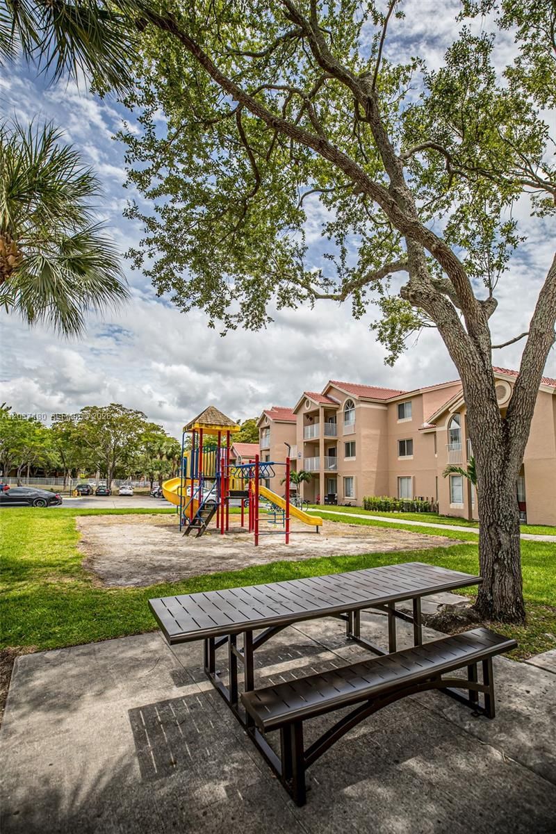 15780 SW 106th Ter , Unit 107, Miami, FL 33196 Photo