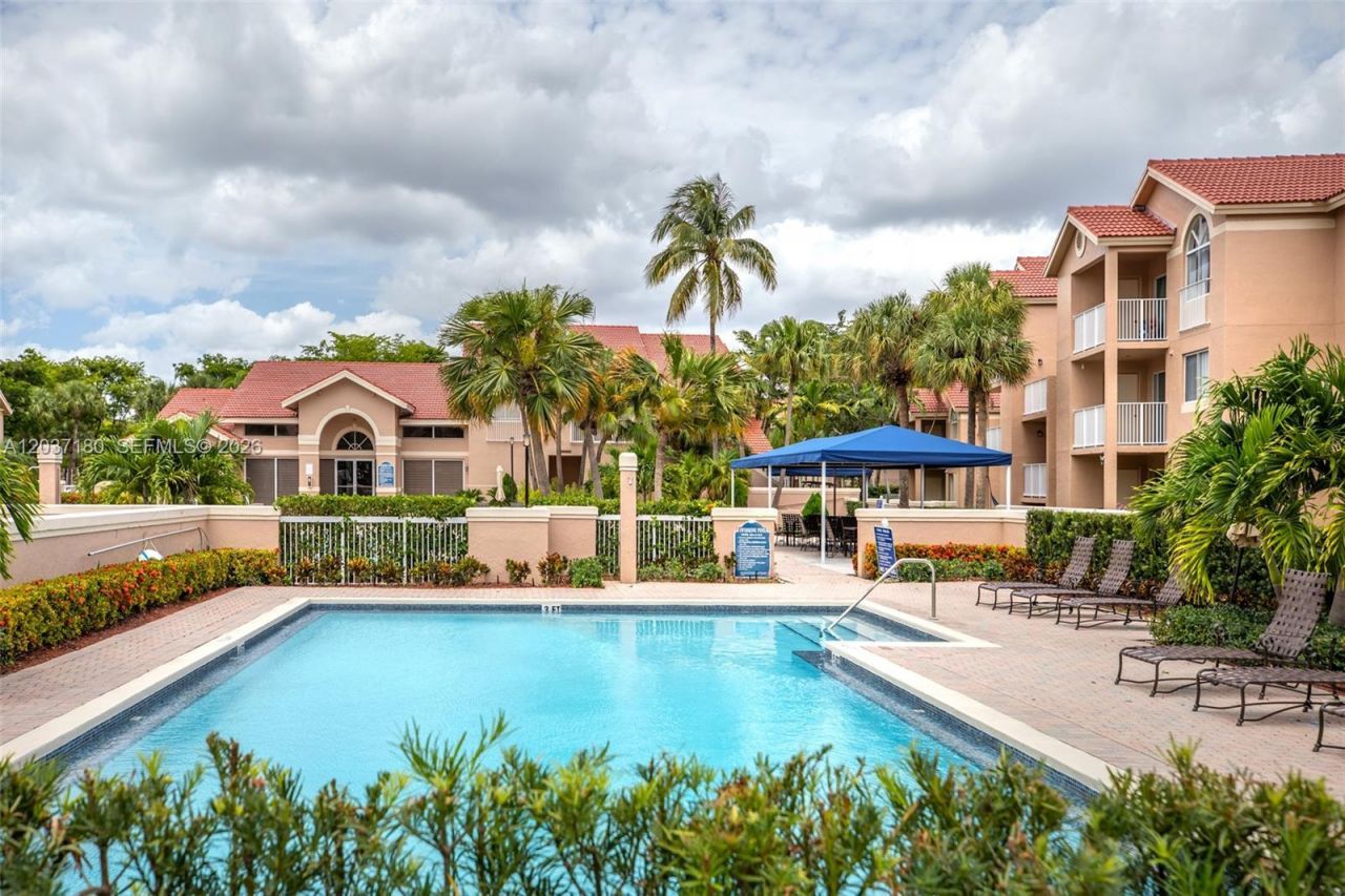 15780 SW 106th Ter , Unit 107, Miami, FL 33196 Photo