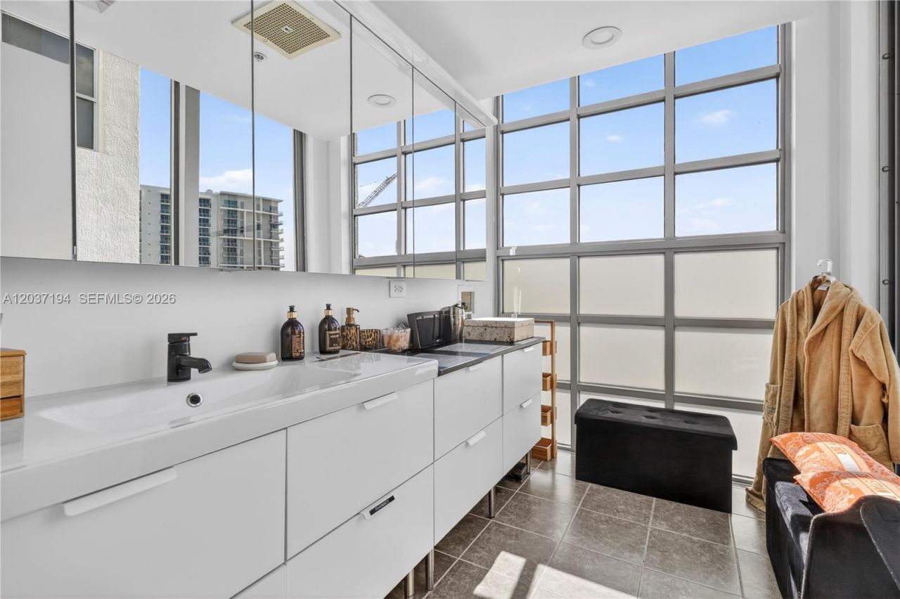 3451 NE 1st Ave , Unit PM03, Miami, FL 33137 Photo