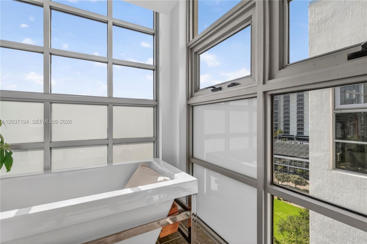 3451 NE 1st Ave , Unit PM03, Miami, FL 33137 Photo