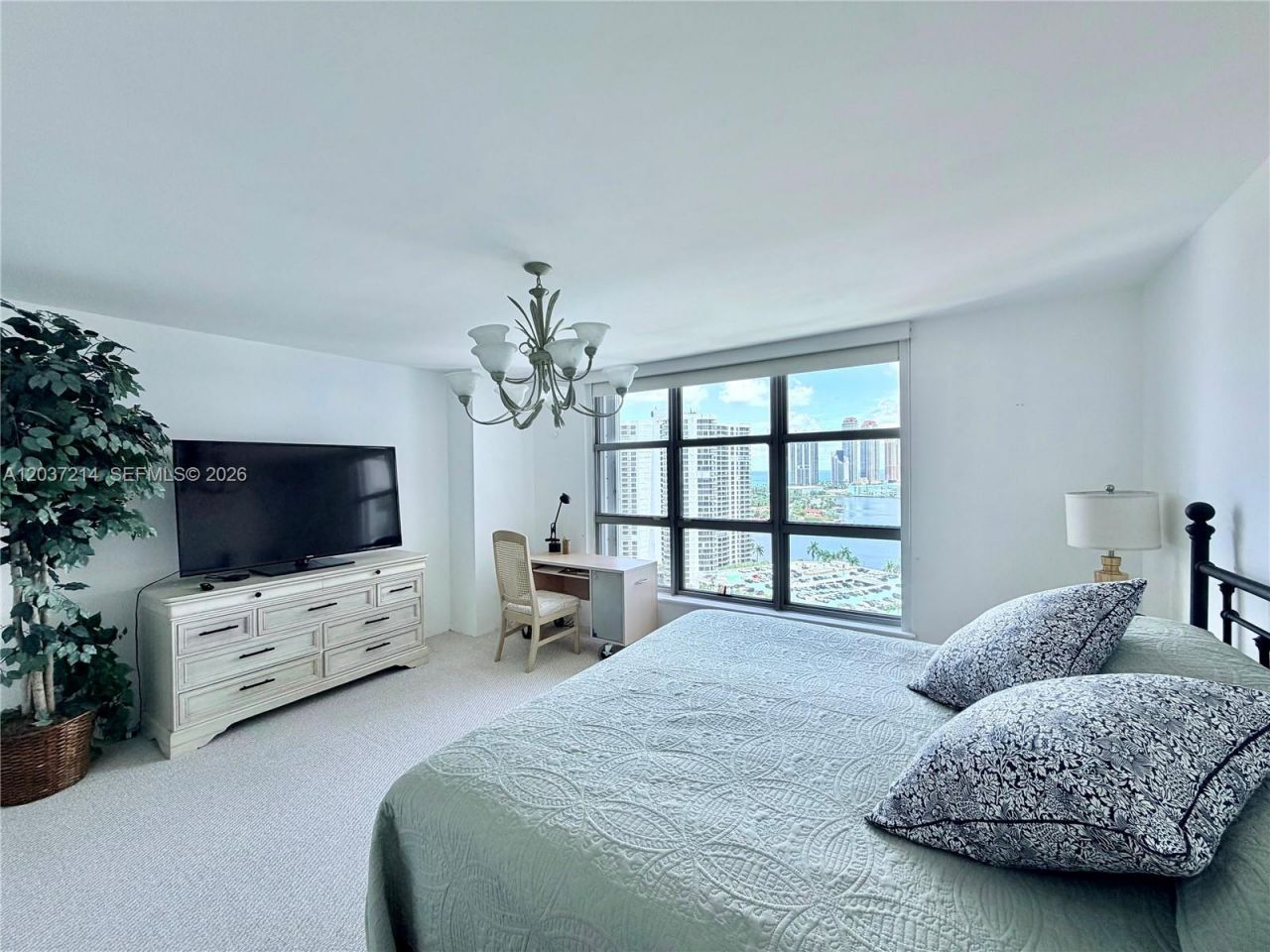 3500 Mystic Pointe Dr , Unit 2306, Aventura, FL 33180 Photo