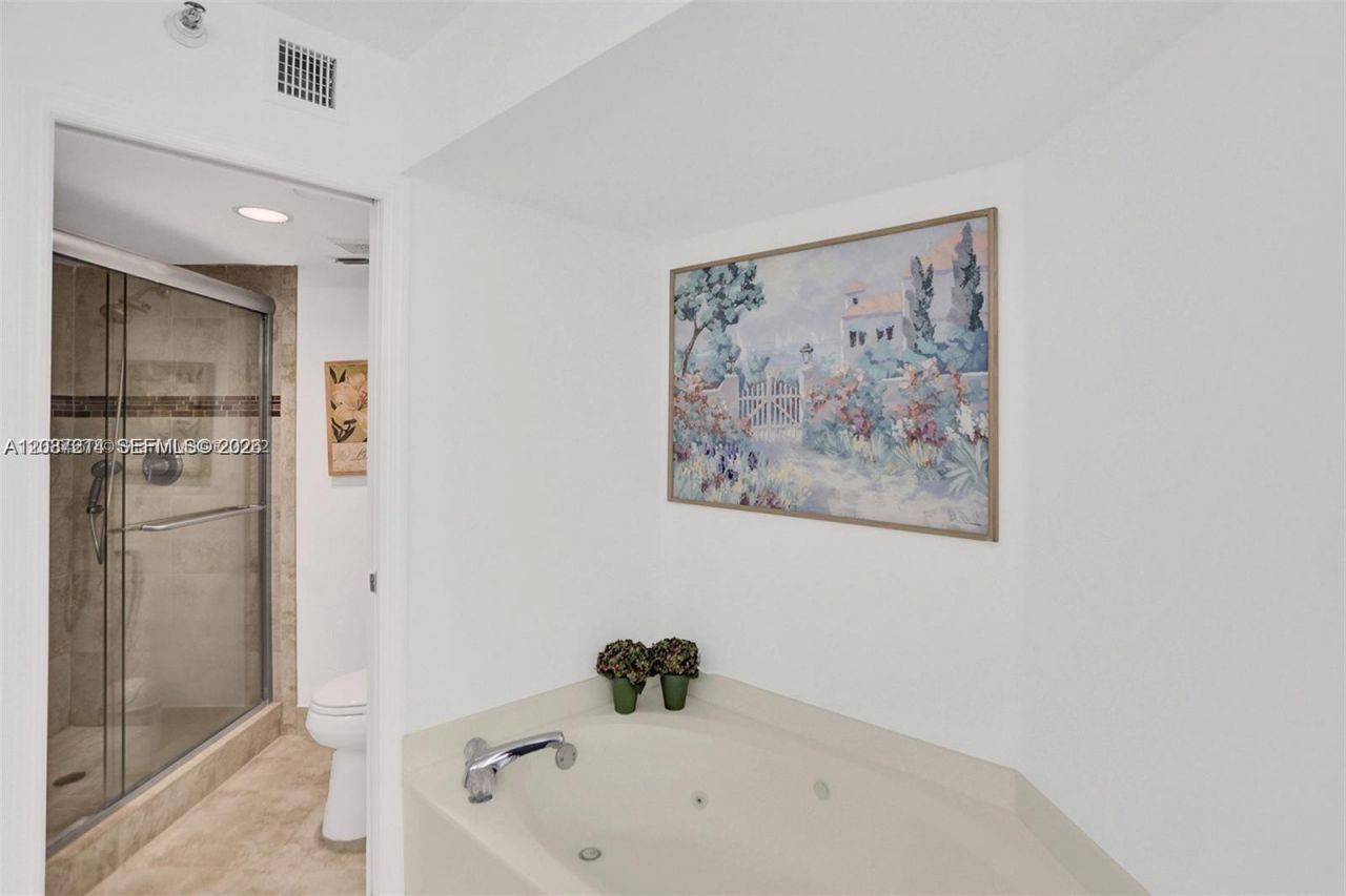3500 Mystic Pointe Dr , Unit 2306, Aventura, FL 33180 Photo