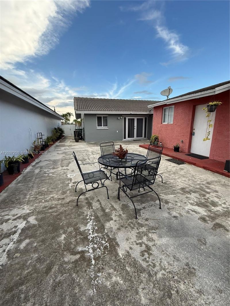 14770 SW 60th St , Miami, FL 33193 Photo
