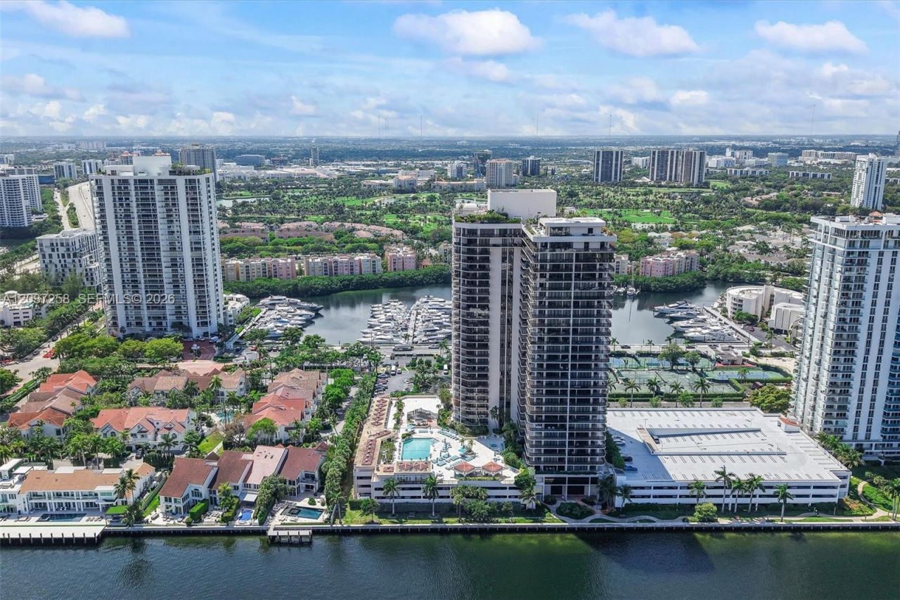 19667 Turnberry Way , Unit 7B, Aventura, FL 33180 Photo