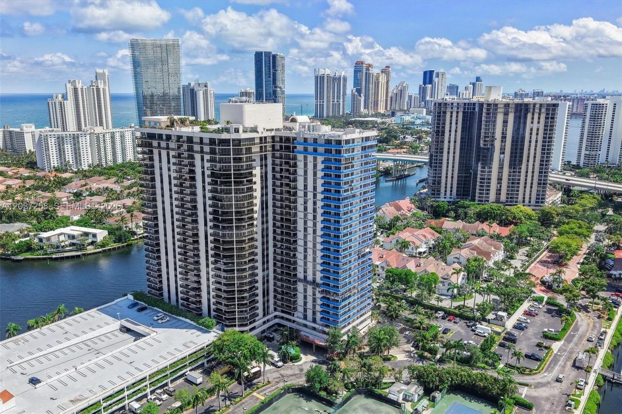 19667 Turnberry Way , Unit 7B, Aventura, FL 33180 Photo
