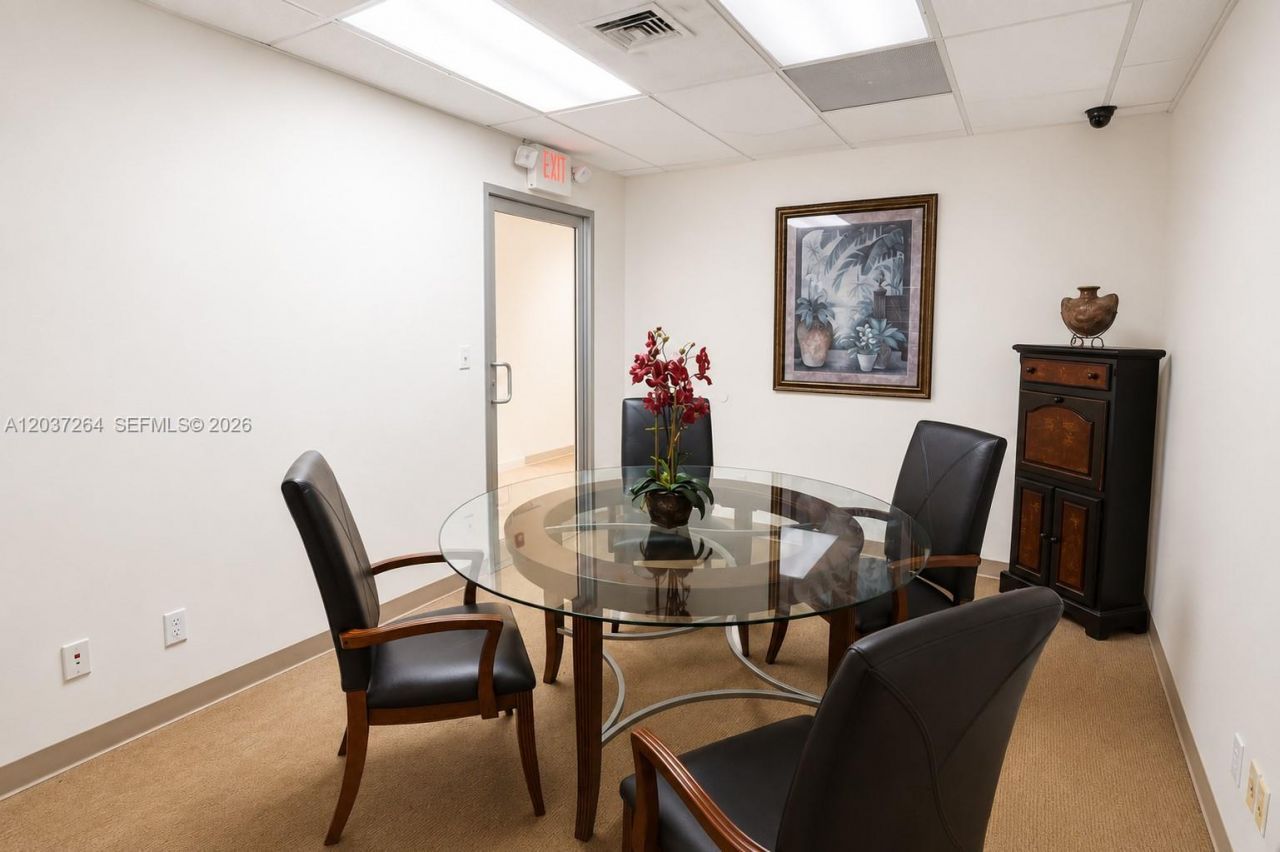 6405 NW 36th St , Virginia Gardens, FL 33166 Photo