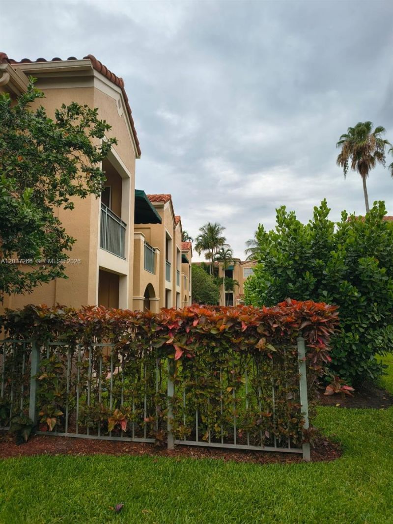 11771 Saint Andrews Pl , Unit 104, Wellington, FL 33414 Photo