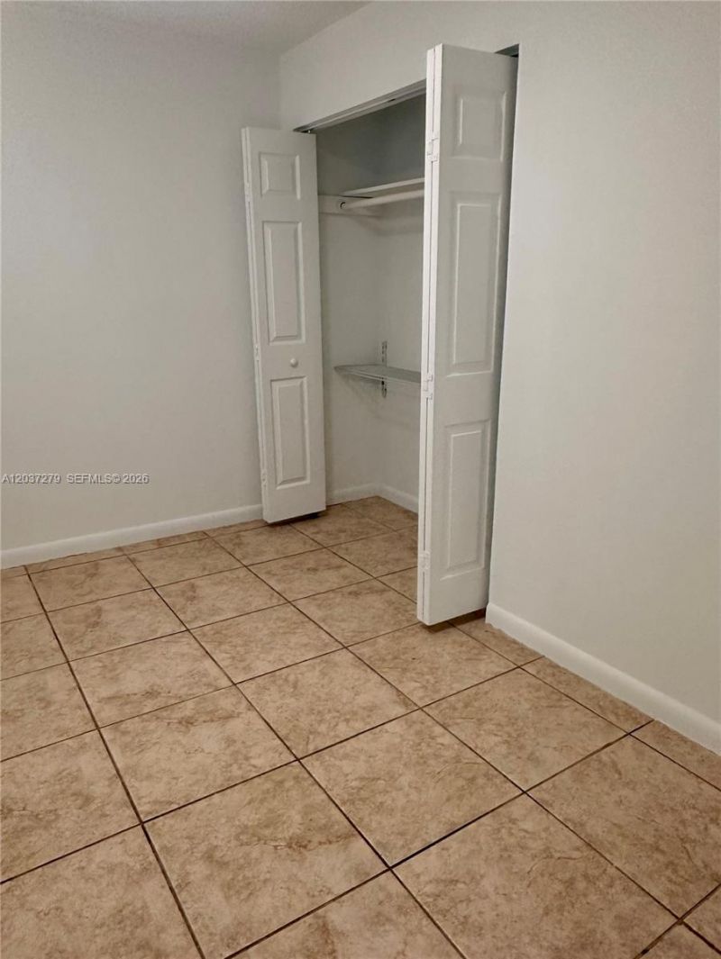 9360 Fontainebleau Blvd , Unit 309, Miami, FL 33172 Photo